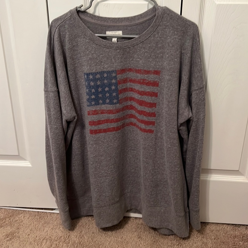 🇺🇸 Lucky Brand American Flag Sweatshirt